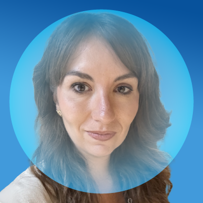 Headshot of Alexandra Juanas
